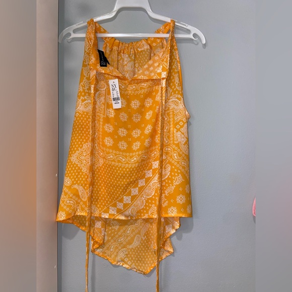 New York & Company High Neck Blouse 🍊 - Picture 6 of 7